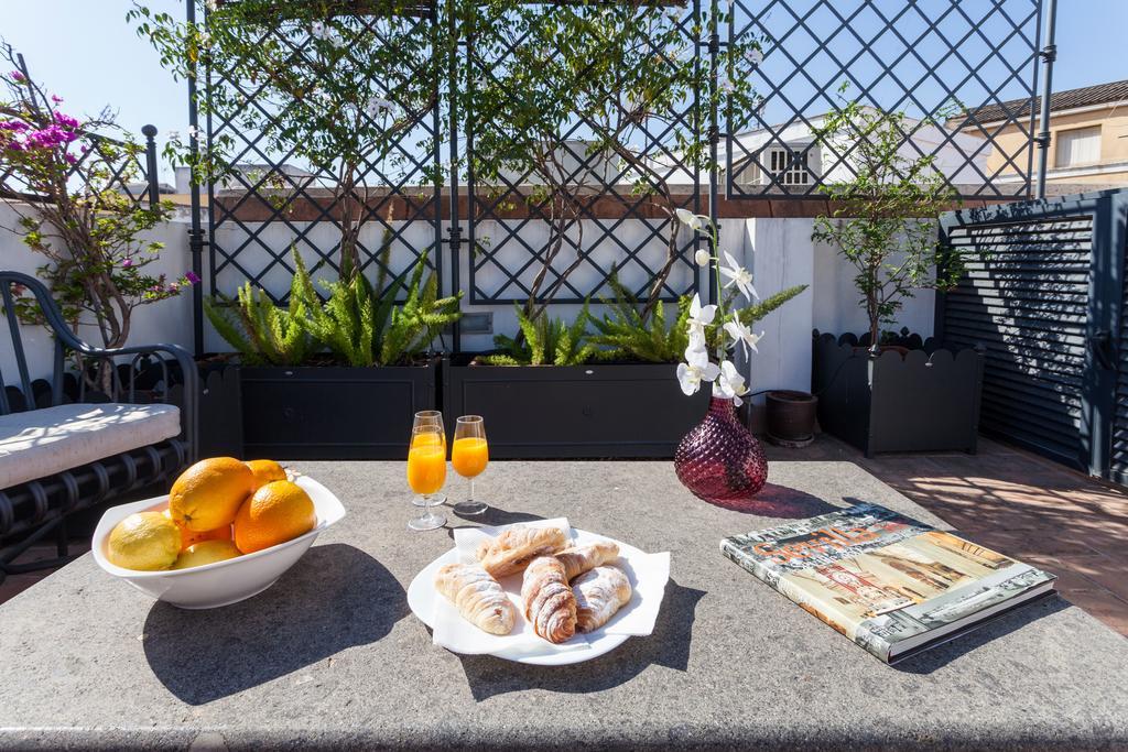 City Rooftop Paradise - Space Maison Apartments Seville Room photo