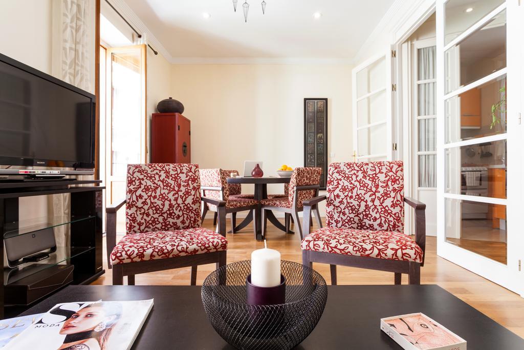 City Rooftop Paradise - Space Maison Apartments Seville Room photo